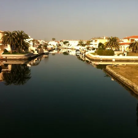 Port Ducal Apartman *